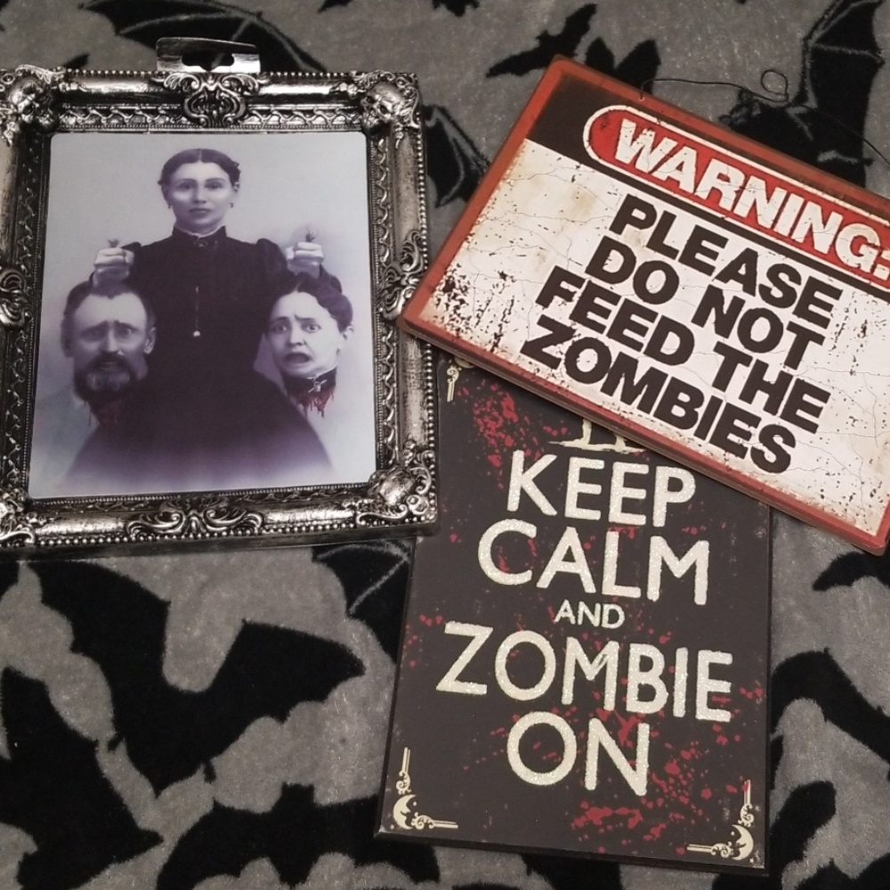 Halloween Signs